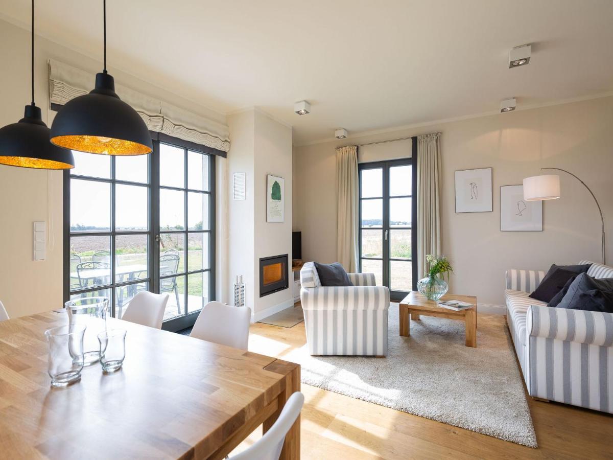 Reetland Am Meer - Premium Reetdachvilla Mit 3 Schlafzimmern, Sauna Und Kamin E05 Dranske Εξωτερικό φωτογραφία